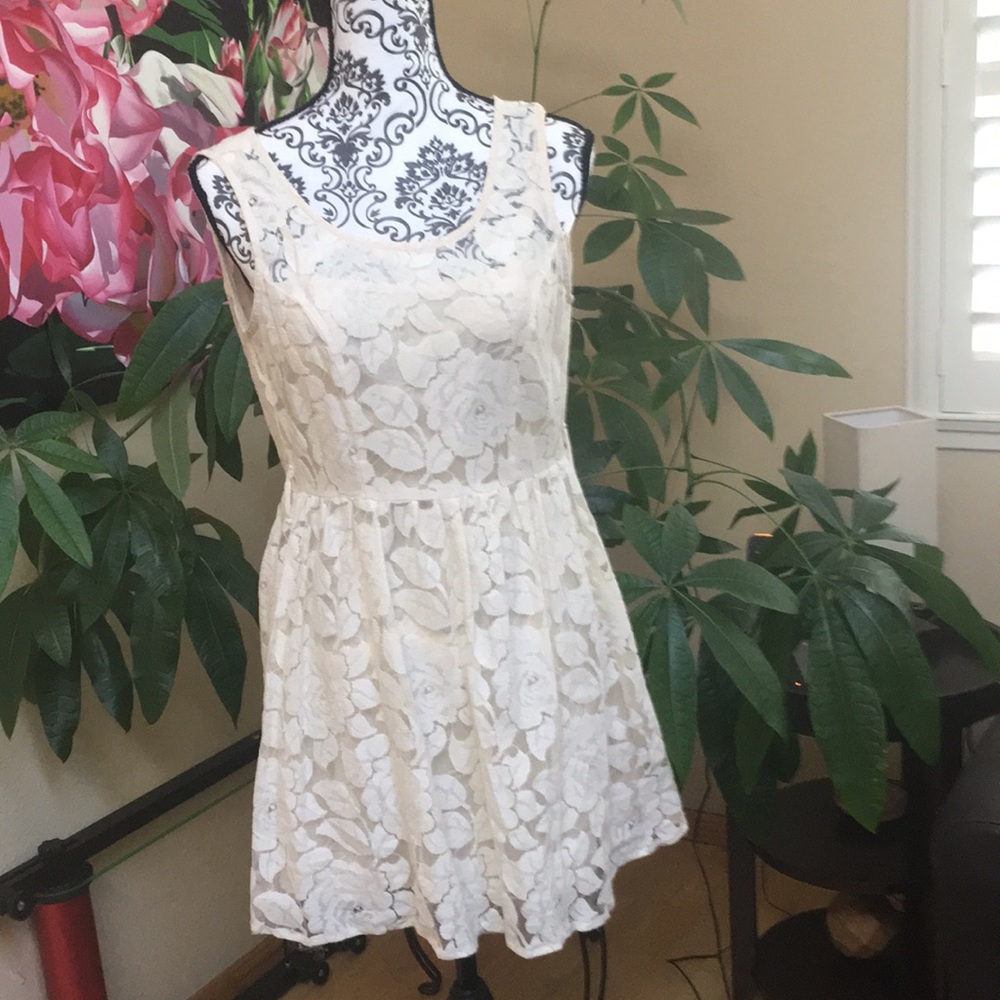 Sweet lace dress
